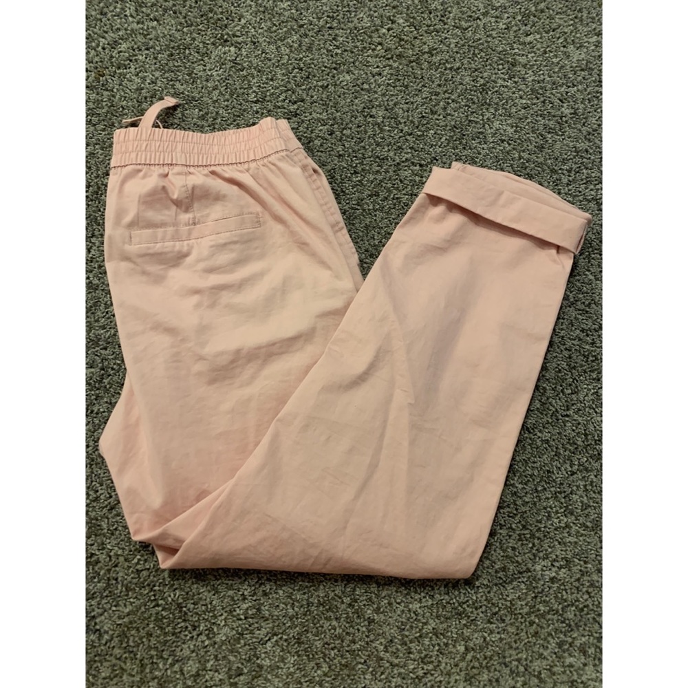 Old Navy Light Pink Cropped Pants